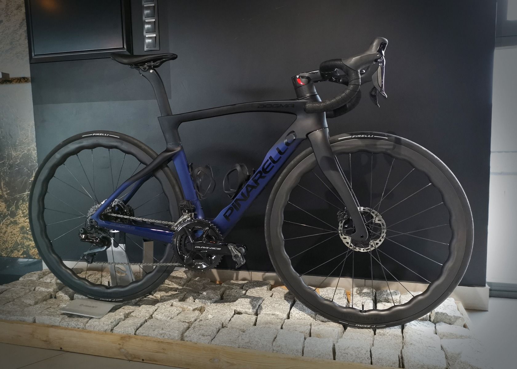 Rower szosowy Pinarello Dogma F Dura Ace Di2 - Potestowy Kamila