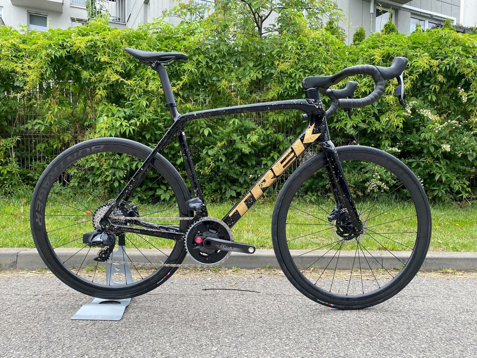 Rower szosowy Trek Emonda SLR 7 eTap Project One 58 ICON