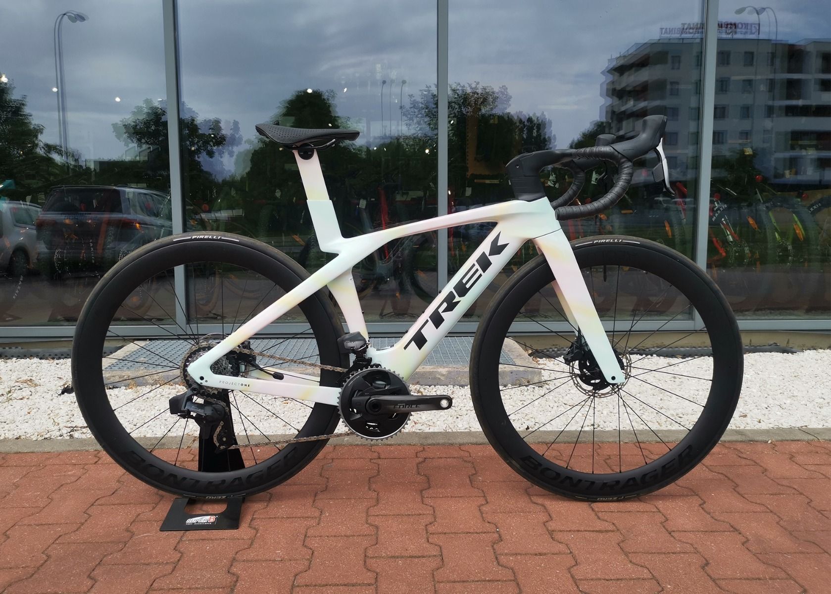 Rower szosowy Trek Madone SLR 7 AXS Gen 7 ProjectOne Potestowy