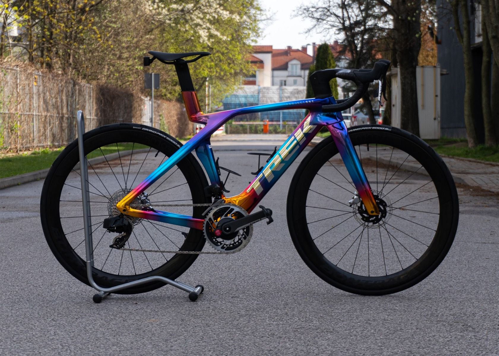 Trek Madone SLR Project One Icon Chroma Ultra Iridescent - potestowy Kamila