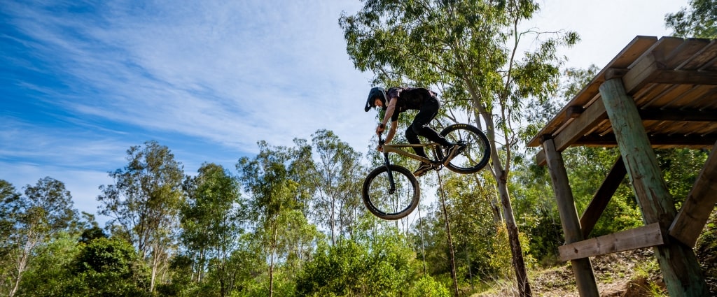 Downhill: co to jest i jakie daje możliwości?