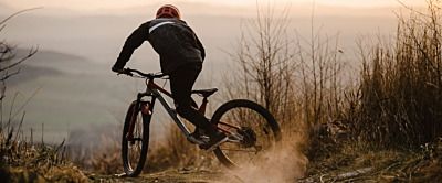 Jak jeździć szybciej na rowerze? Poradnik