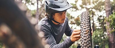 Wymiana opony w rowerze – jak zrobić to dobrze? Podpowiadamy!