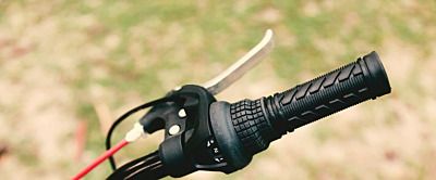 Jak założyć gripy? Wskazówki i poradnik krok po kroku