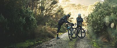 Gravel do 4000 – Recenzje, testy i rekomendacje modeli dla każdego typu rowerzysty