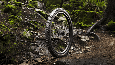 Opony bezdętkowe — oznaczenia i funkcjonowanie systemu Tubeless Ready