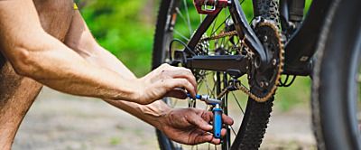 Sposoby na przeskakujący łańcuch w rowerze