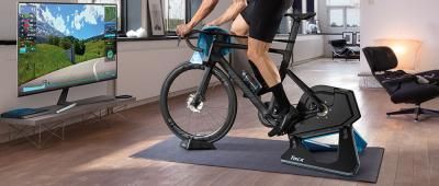 Trenażer interaktywny z funkcją smart - porównanie modeli.