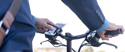 Jaki uchwyt na telefon do roweru wybrać? Sprawdź i ruszaj w trasę!