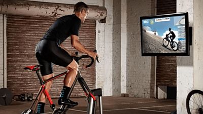 Czy Zwift jest płatny? Jaka jest cena abonamentu? Czy warto?