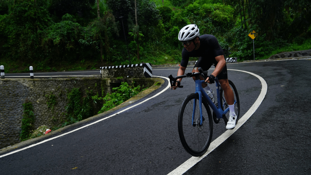 Jak używać TrainingPeaks w treningu kolarza — fitness, fatigue, form jak z tego korzystać?
