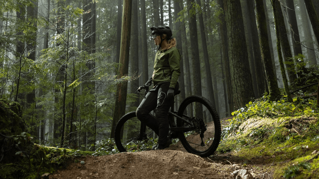Trek Fuel EX recenzja: wydajność, komfort i wszechstronność na szlaku