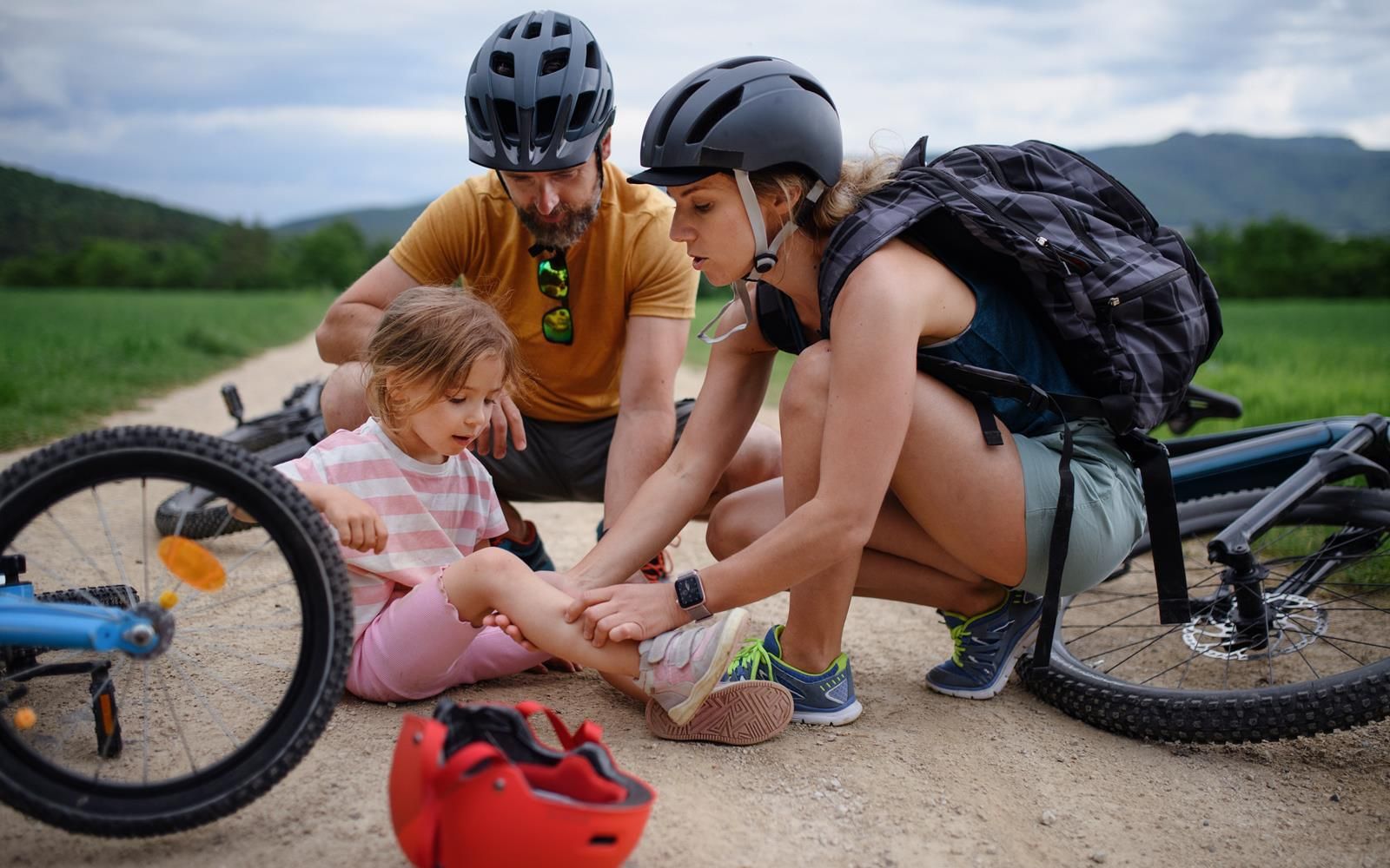 Jak opatrzeć ranę na kolanie