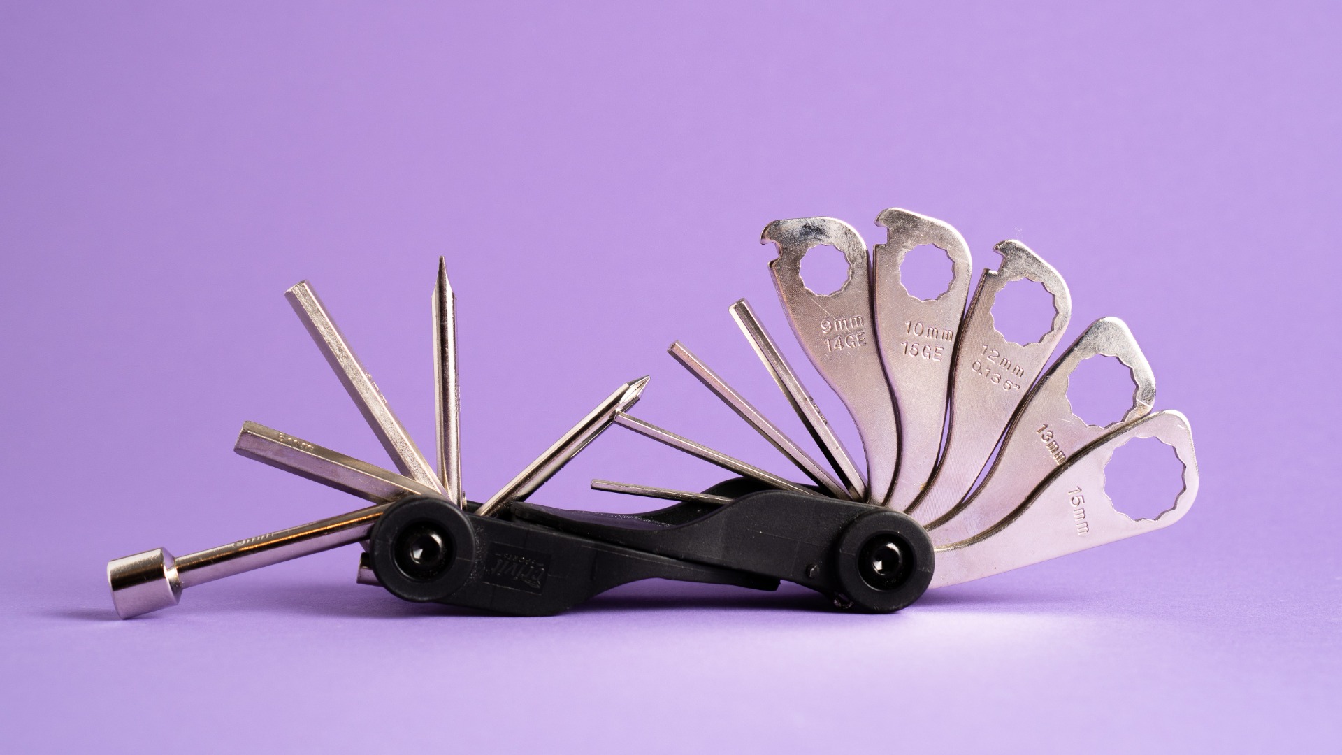 Multitool rowerowy – na co zwrócić uwagę przy zakupie?
